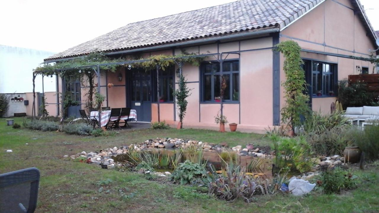 L Atelier Bed & Breakfast Casteljaloux Exterior foto