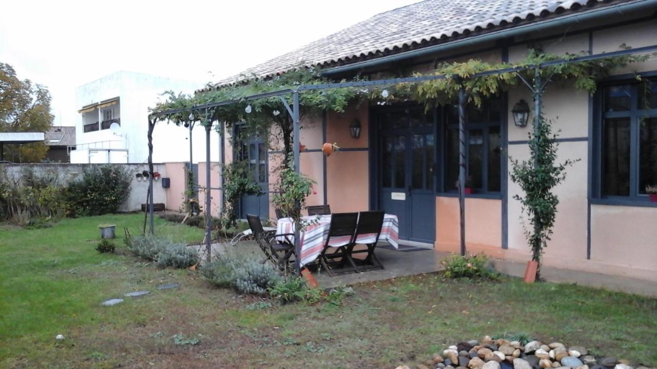 L Atelier Bed & Breakfast Casteljaloux Exterior foto